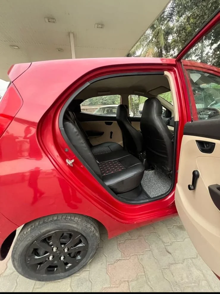 Hyundai EON - Thumbnail 10